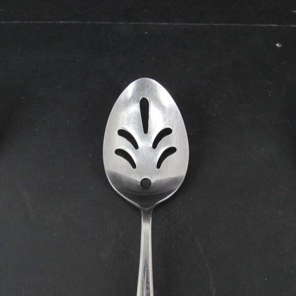Oneida Starburst Stainless Steel Japan 2 Serving Spoons and 1 Serving Fork - Picture 4 of 9